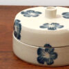 Boîte en grès – Motif floral en sgraffito – Image 2
