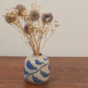 Petit vase en grès – Motif feuillage en sgraffito – Image 3