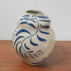 Vase en grès – Motif végétal en sgraffito