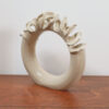 Vase anneaux en grès – Sculpture organique – Image 3